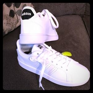 New in box Adidas cloud foam